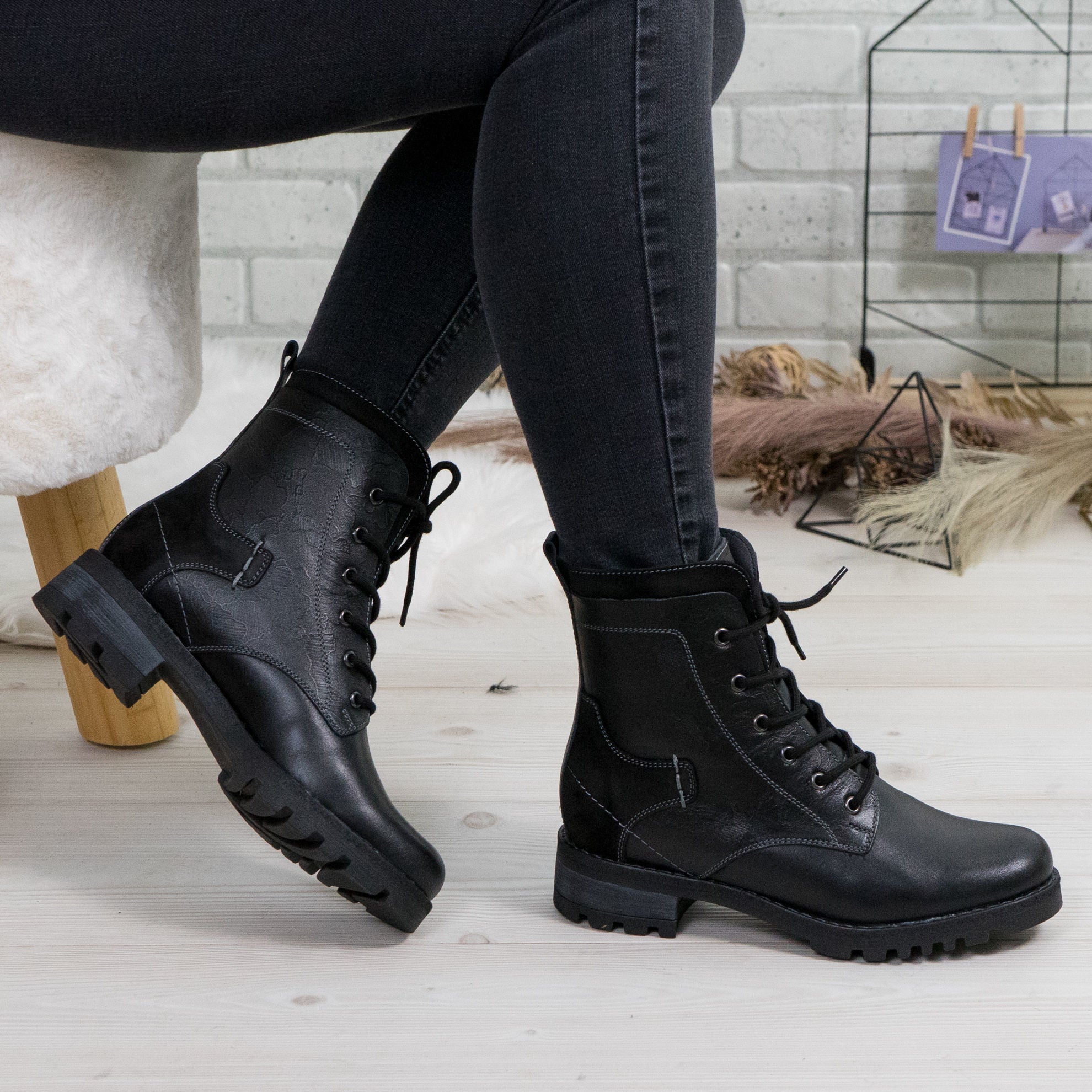 Ghete dama negre, 780, din piele naturala | Paul Style